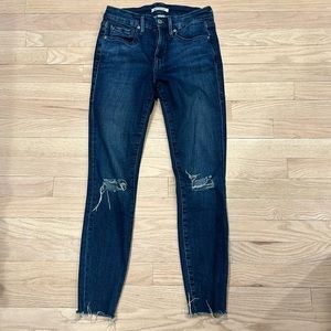 Good American good legs crop size 2/26